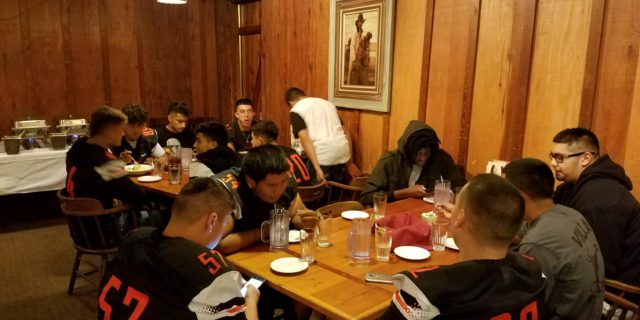 Selma Football Team Dines at Cattlemens #1